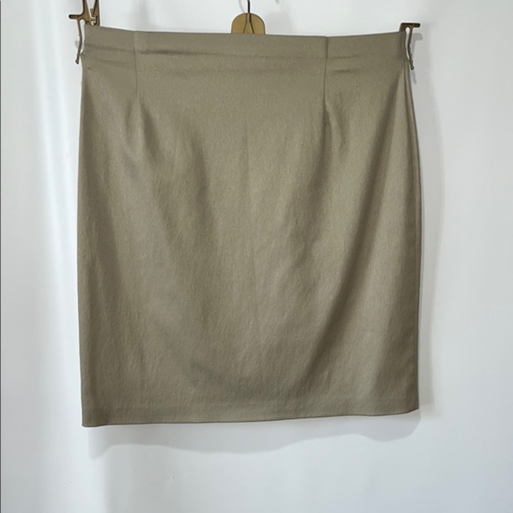 Classic Tan Women's Skirt vintage Y2K UK size 16- US size 12